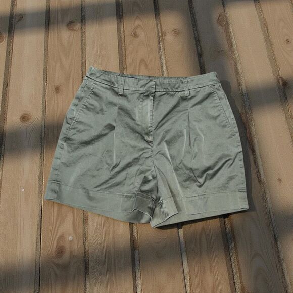 Women’s Brooks Brothers Army Green Pleated Chino Shorts Size 12 - Picture 1 of 5